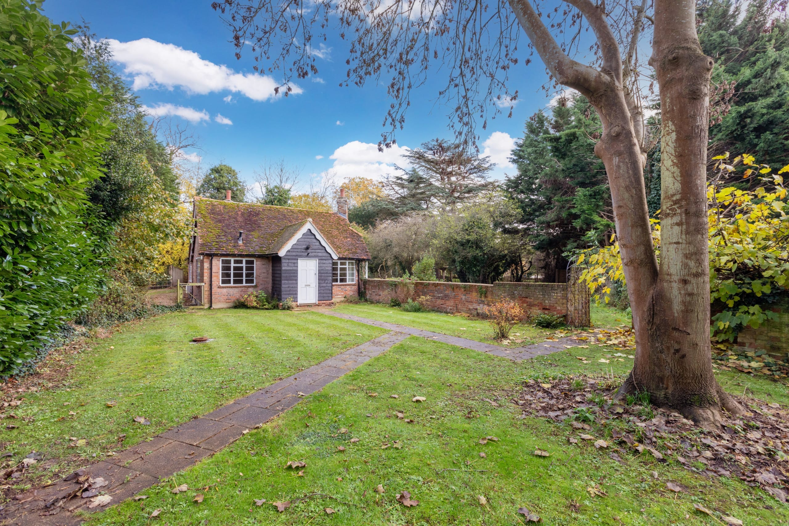 Boveney Bungalow, Dorney Warren Property Matters
