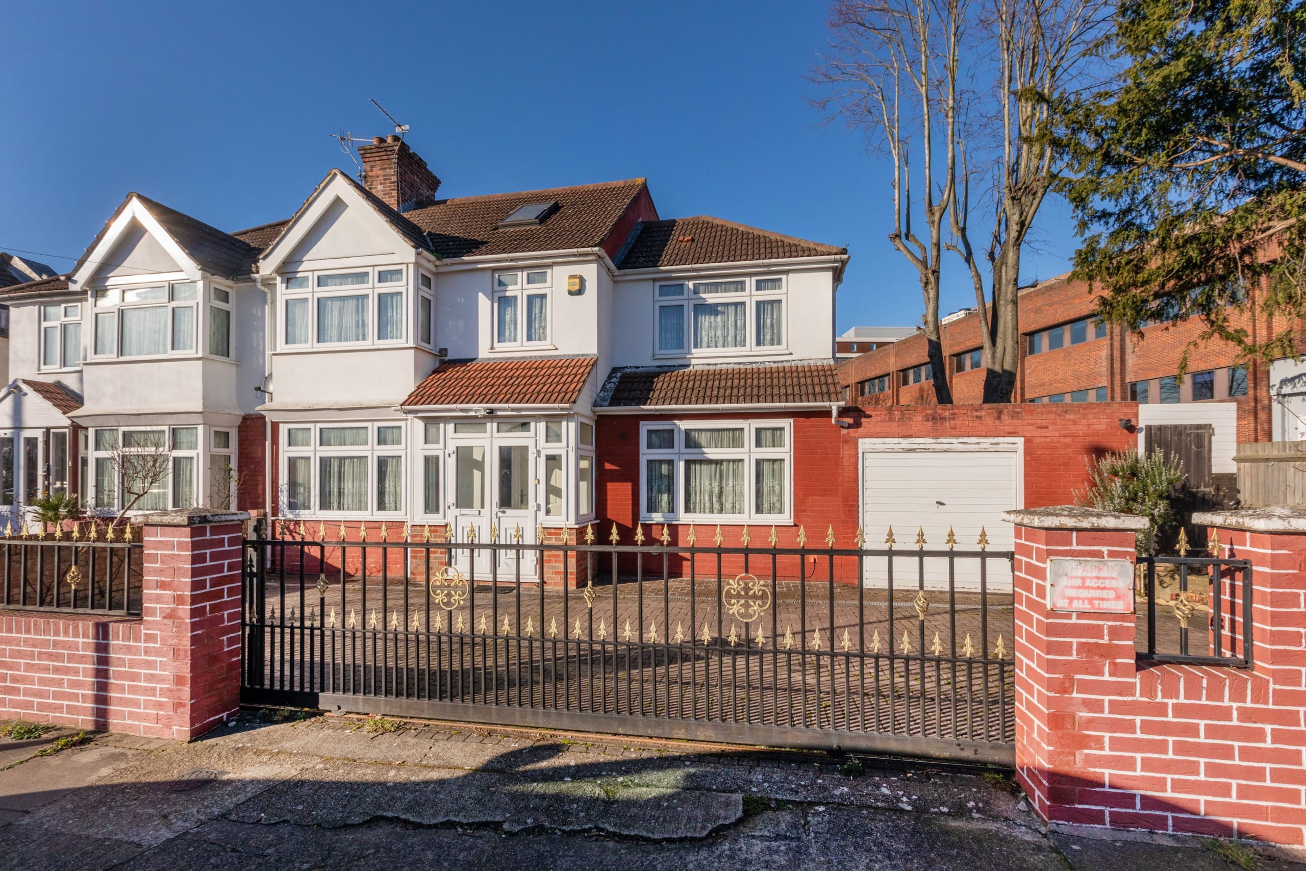 Clevedon Gardens, Cranford Warren Property Matters